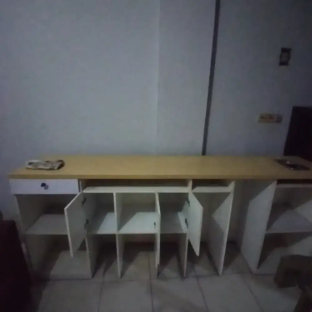 Rak ukuran 240cm × 50cm x 96cm