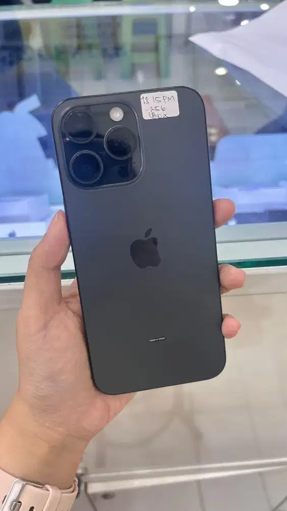 15 PM 256GB RESMI FULSET ORI LENGKAP NO MINUS TT DAN CICILAN AJUKAN