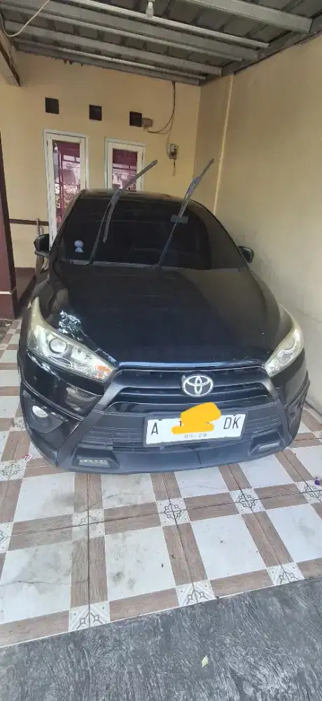 Yaris TRD hitam glowing