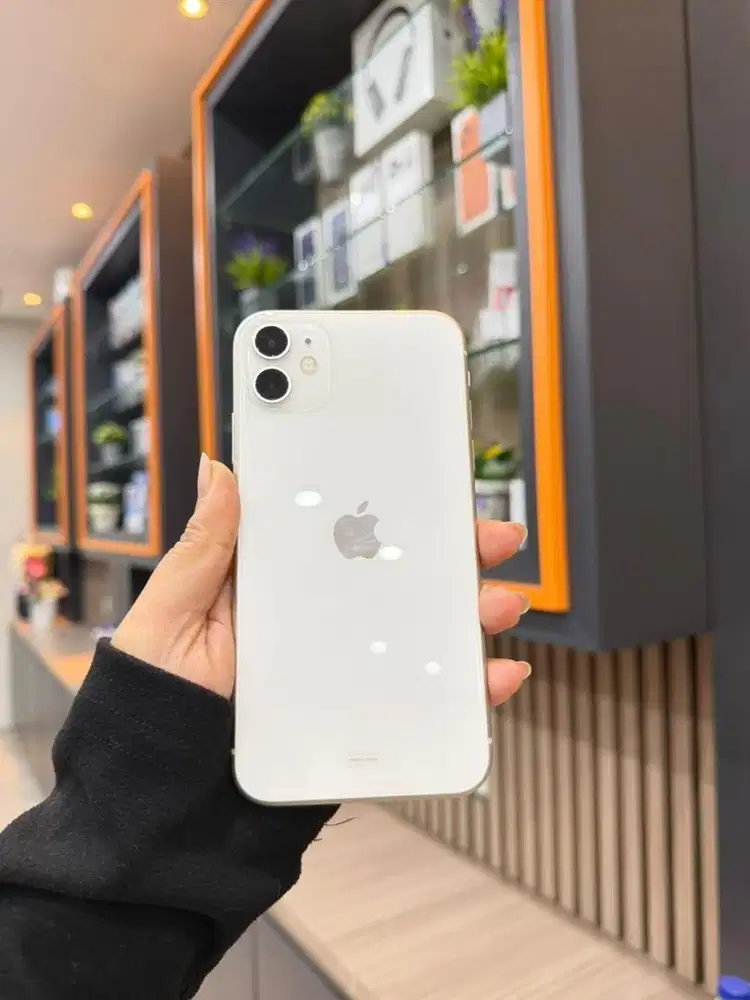 IPHONE 11 Second Resmi Bergaransi Bisa Cicilan.