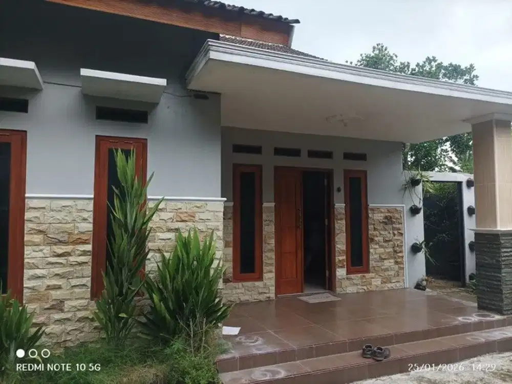 Rumah 3 Kamar Tidur Dekat Pasar Rejodani