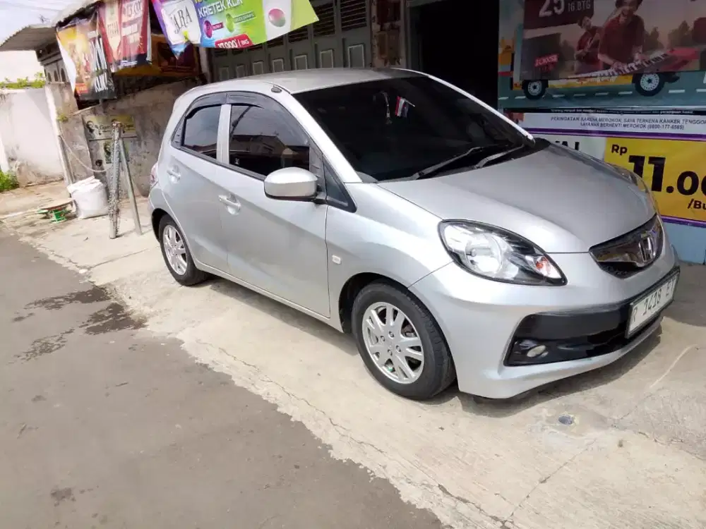 Honda Brio E //2014