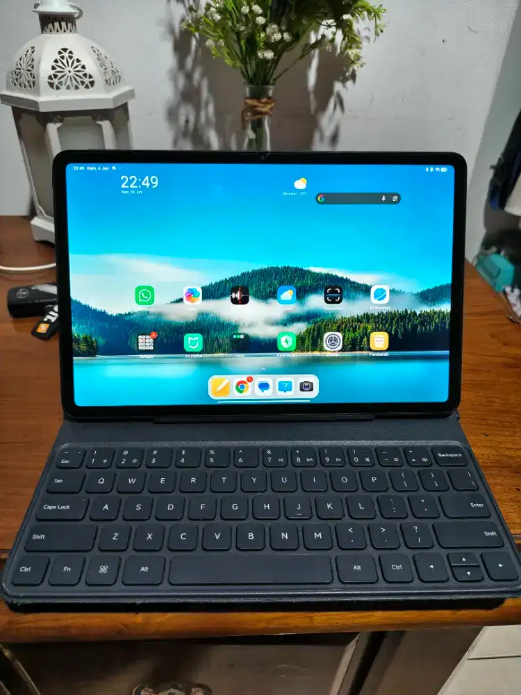 Redmi Pad Pro 8GB/256GB Gray Lengkap Box Charger + Bonus Keyboard Case