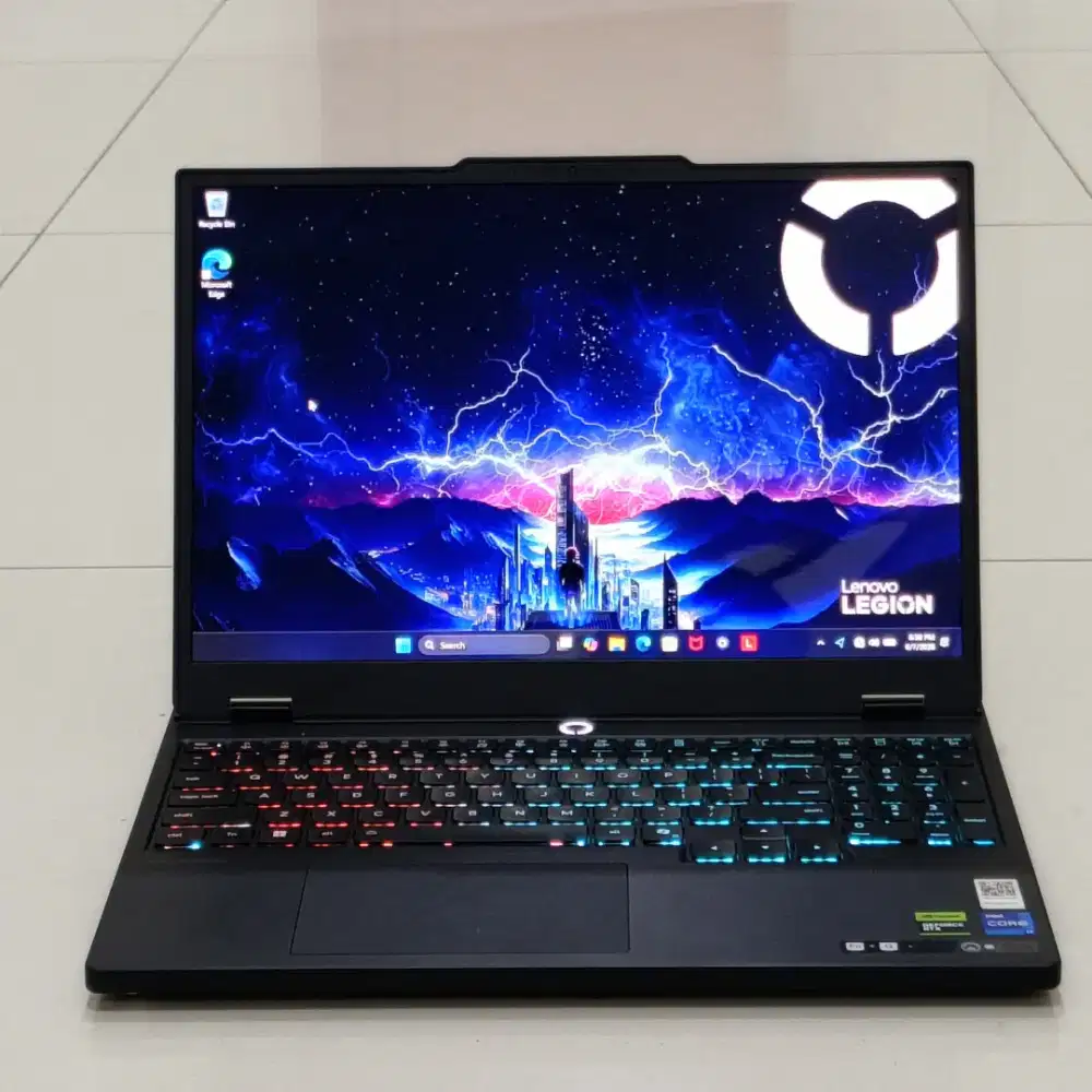 Lenovo Legion 5i i7-14700HX RTX5060 512GB SSD 24GB