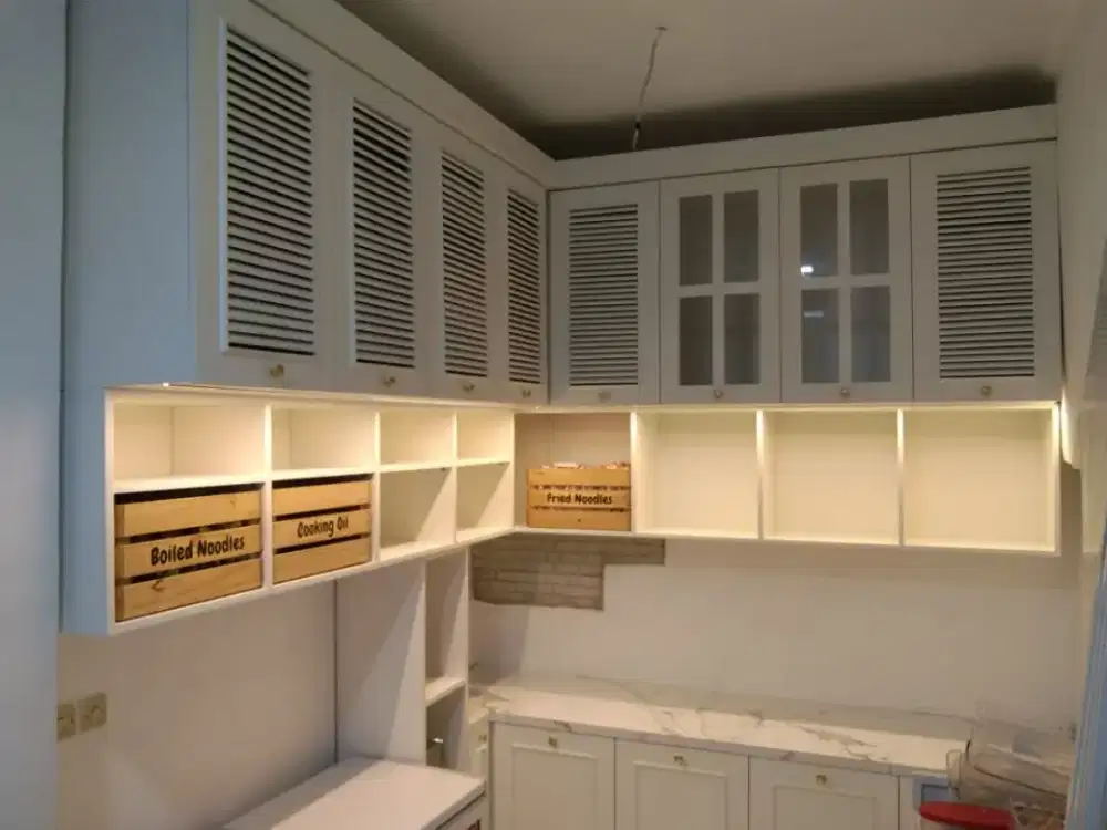 Kitchenset serta berbagai furniture custom free desain terjangkau
