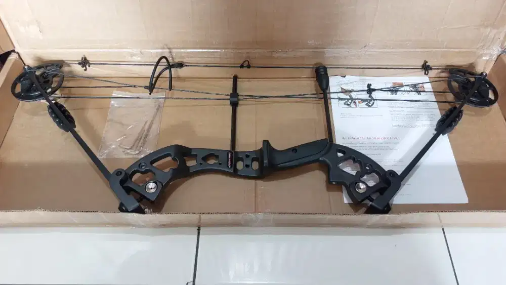 COMPOUND BOW JUNXING M131 (Bow Only)