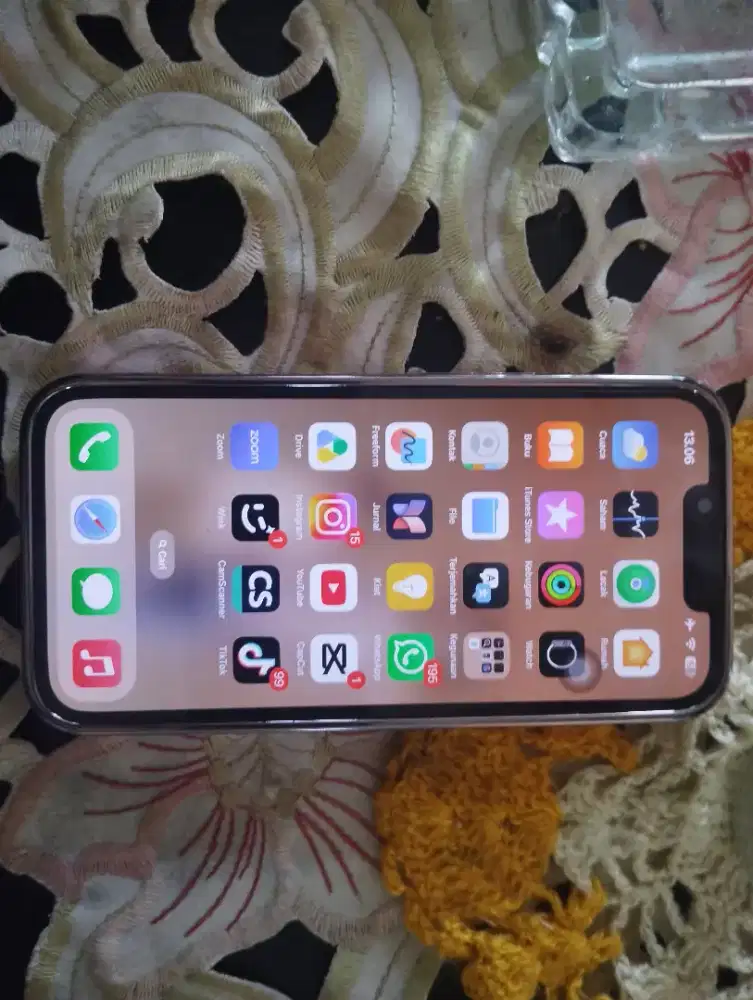 iPhone 13 inter