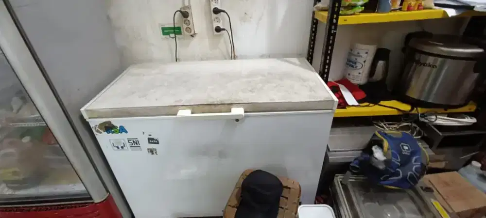 Dijual cepat freezer RSA