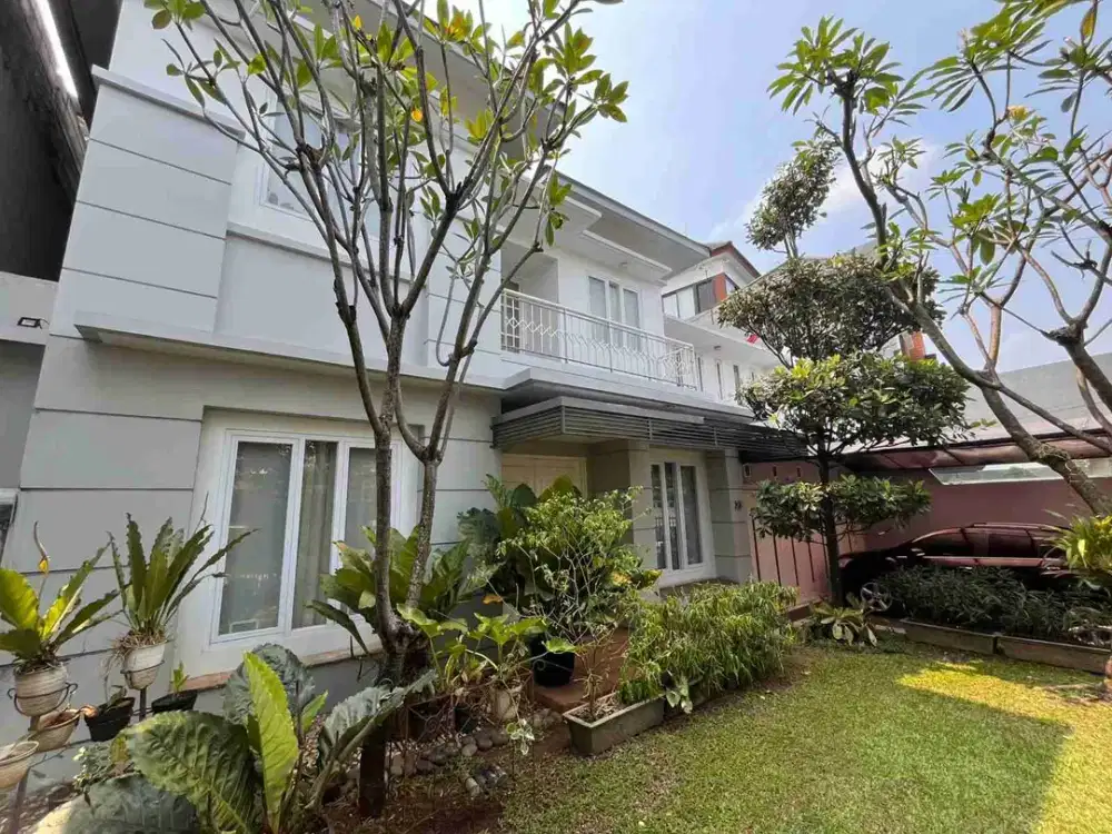 RUMAH CANTIK DEKAT GANDARIA CITY