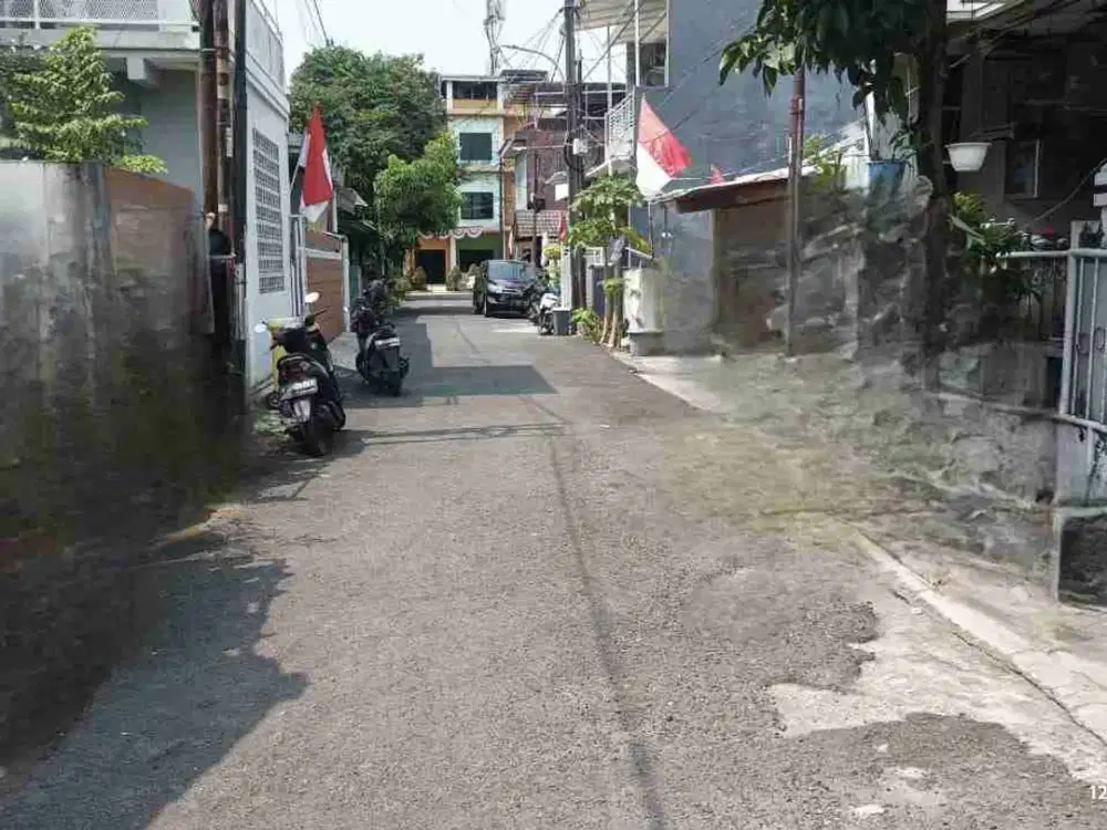 rumah murah seharga tanah butuh renovasi, bebas banjir di perumahan tytyan kencana nempel summarecon bekasi,marga mulya,bekasi utara
