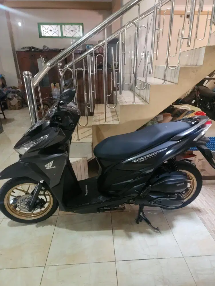 Vario 150 led hitam doff velg emas 2016 gbm