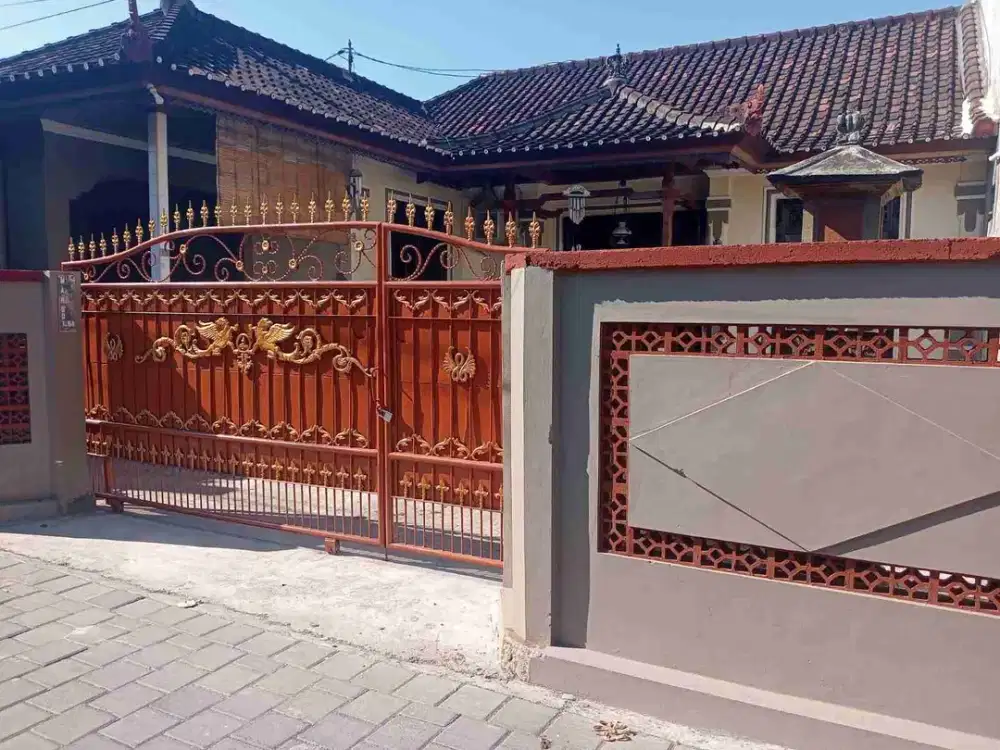 Di kontrakan rumah jalan Sedap Malam, Denpasar, Bali