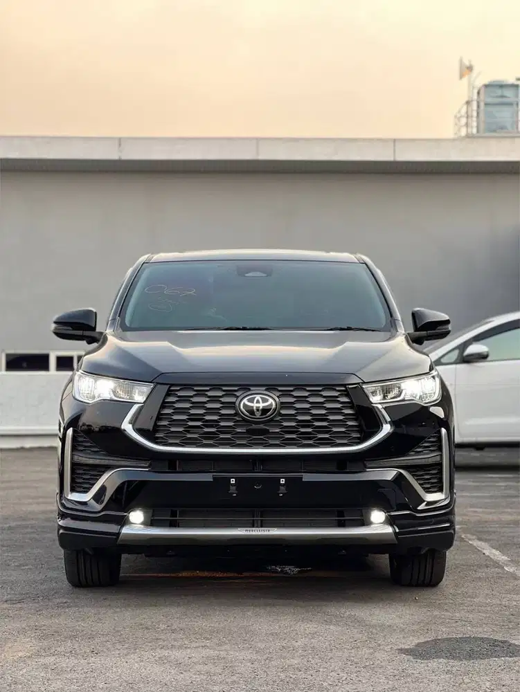 Toyota Innova Zenix Q HEV CVT Modellista 2026