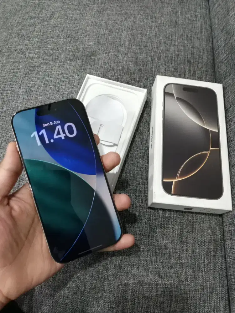 IPHONE 16 PRO 256 GB iBox