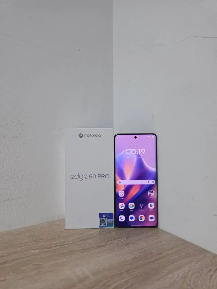 Motorola Edge 60 Pro Resmi 12/256 Pantone Shadow Fullset 12GB 256GB