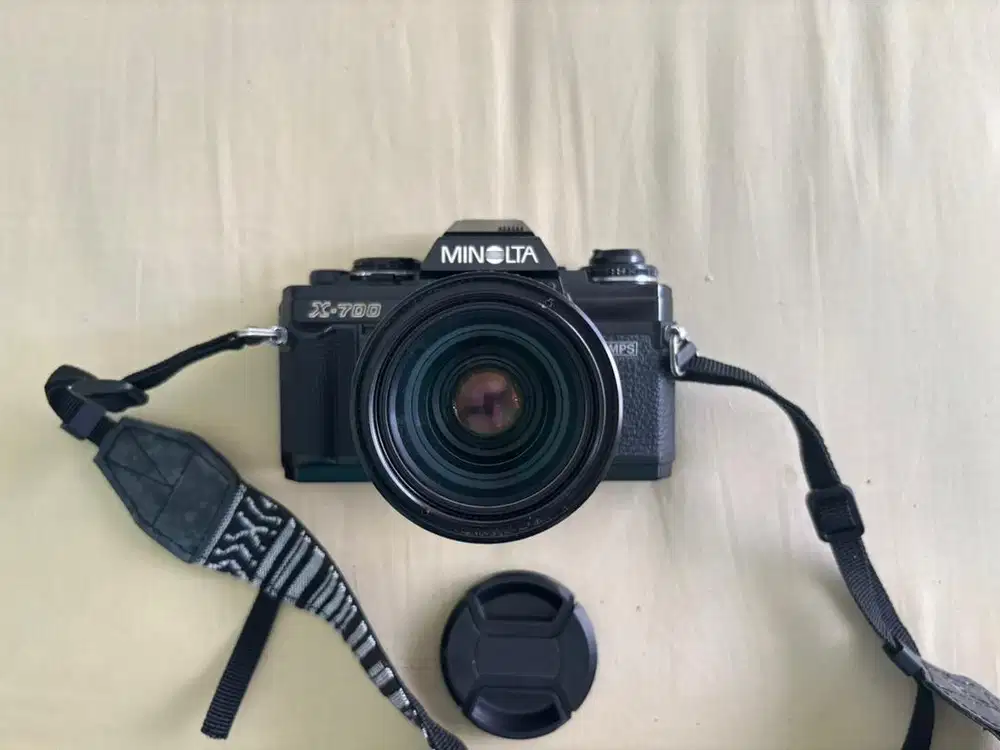 Minolta X-700 + Minolta MD Zoom Rokkor 35-70mm f/3.5