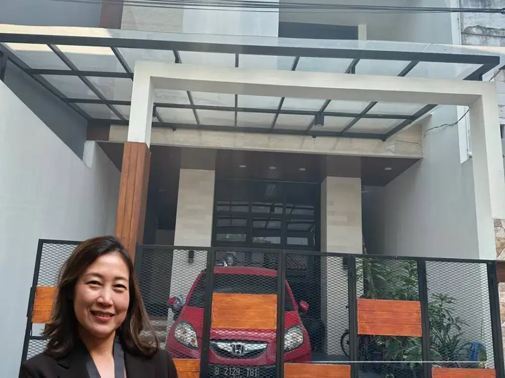 Rumah Modern Komplek Pondok Bambu Jakarta Timur
