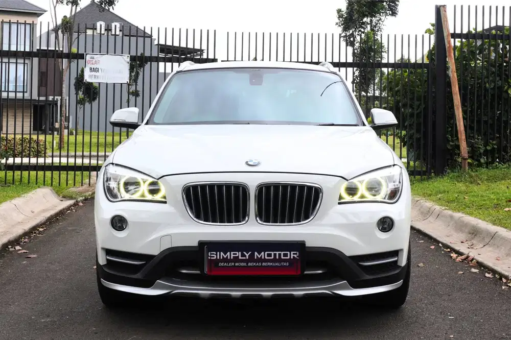 BMW X1 sDrive20i xLine 2.0 AT 2014