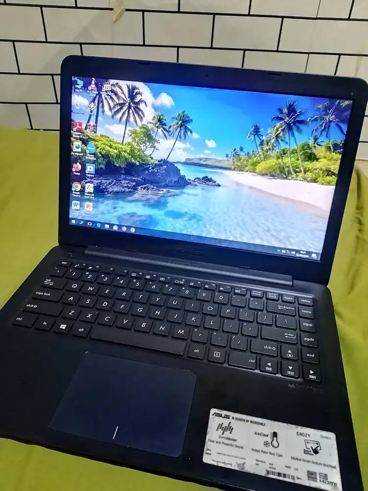 Laptop Asus E402Y