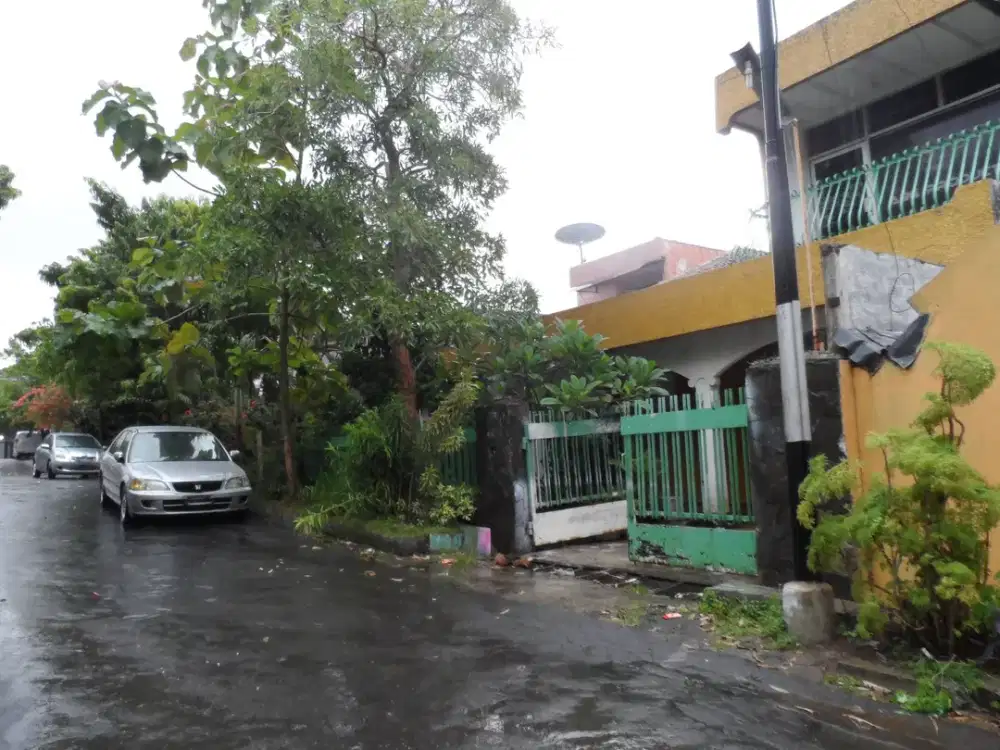 Disewakan Rumah Lokasi Strategis Dekat Dengan AKPOL Di Jl. Siblat Semarang