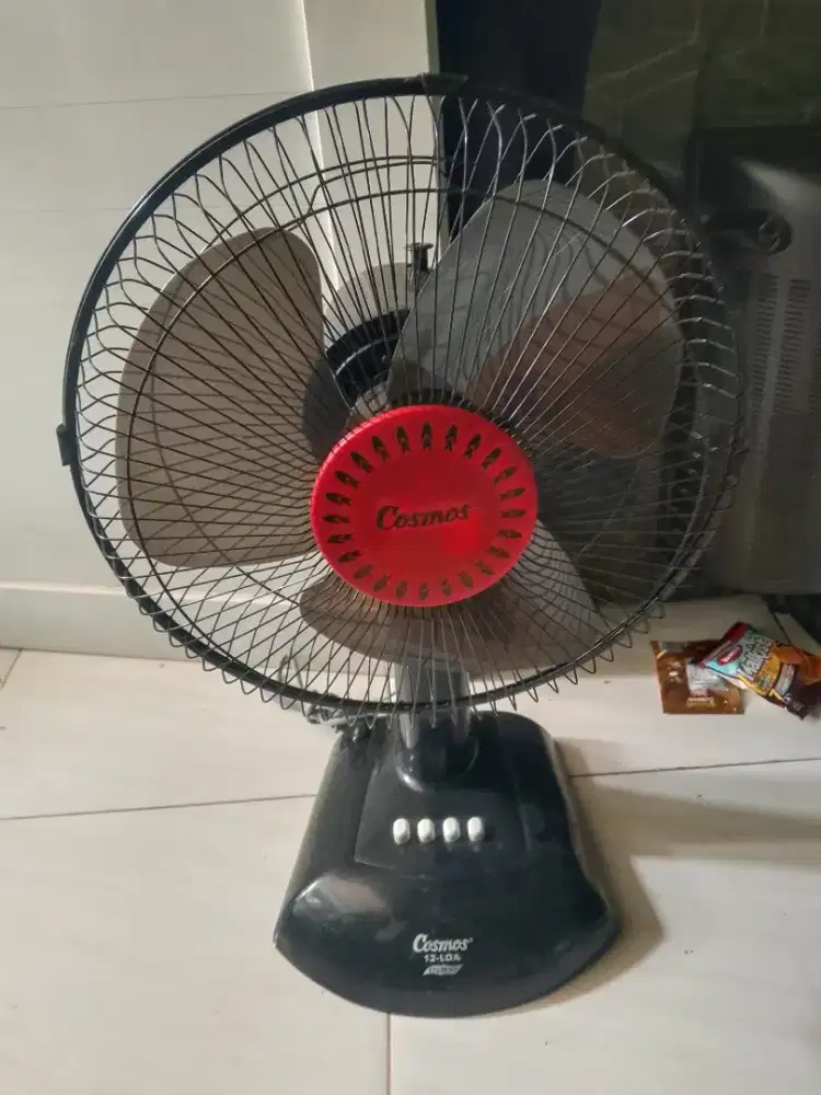 Kipas angin meja 12 inch merk cosmos normal siap pakai nego tipis
