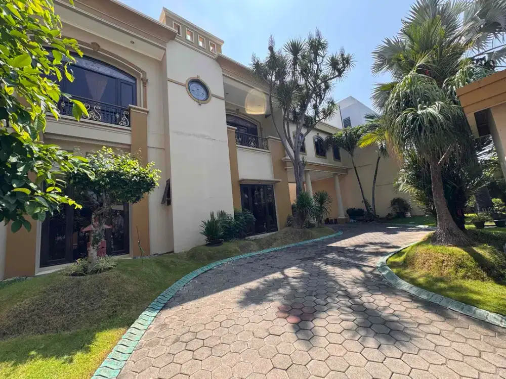 Dijual Rumah di Raya Villa Royal, Pakuwon City