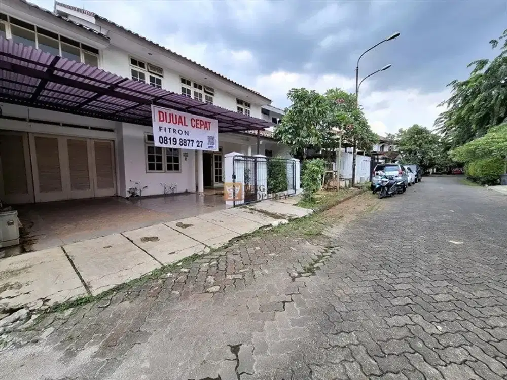 Rumah Classic Minimalist Tropis 2 Lantai di Bumi Sarinah Estate, Dekat Kalibata City & Eka Hospital, Cocok untuk Keluarga Besar