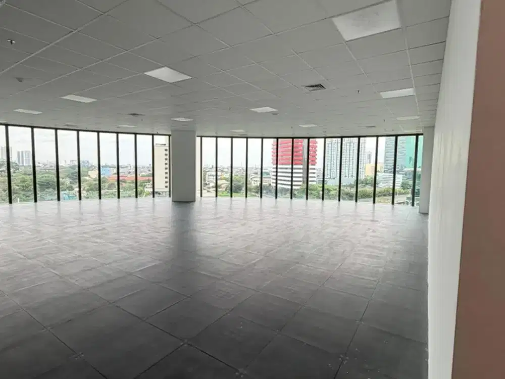 Office Space Premium dengan View Kaca Penuh di Rajawali Place, Setiabudi!