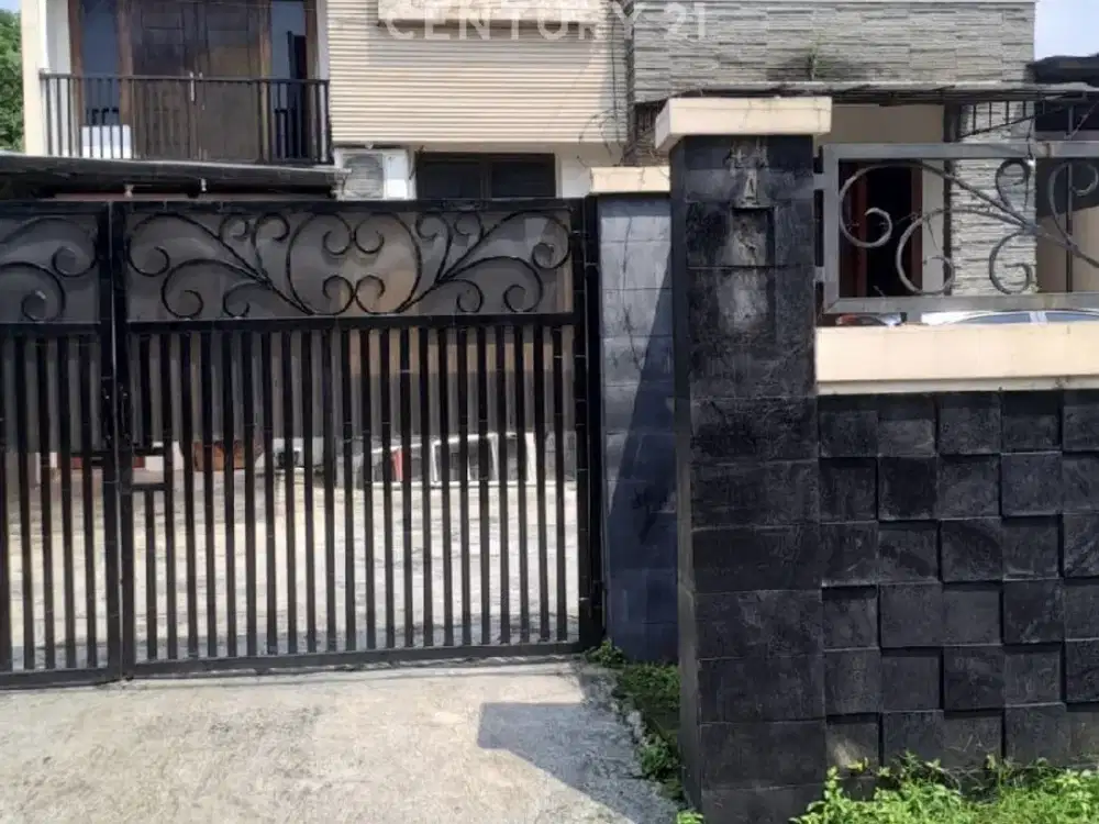 Dijual Rumah Strategis Harga Menarik Dekat Bintaro 2