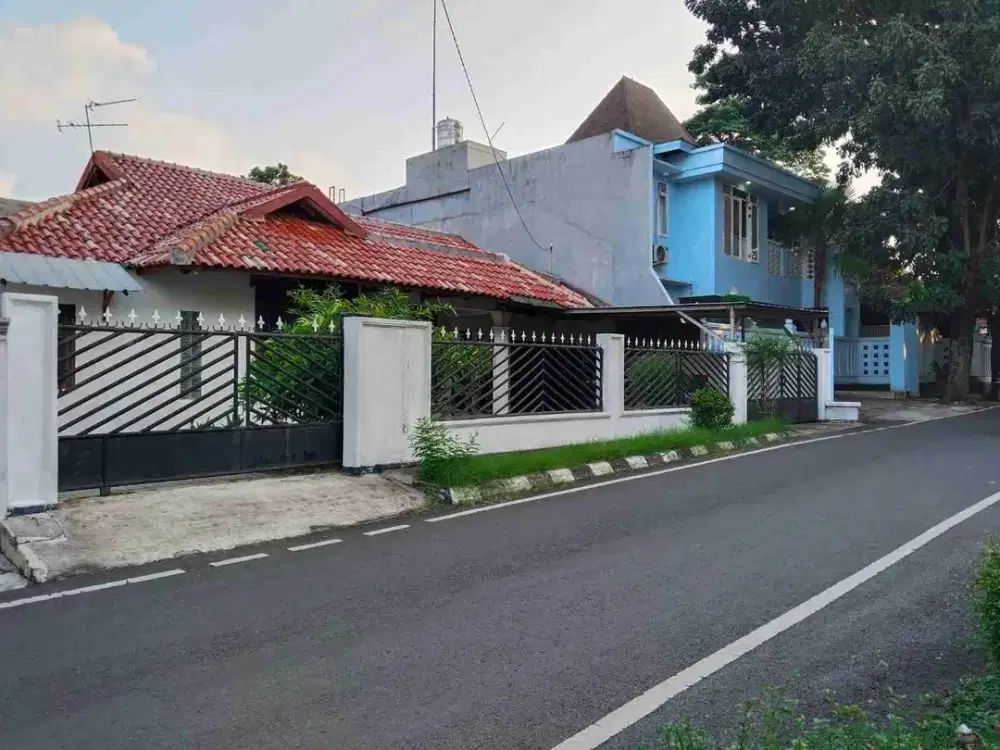 Rumah Luas tanah 425m² Siap Huni Di Komplek Elit Kavling AL Duren Sawit