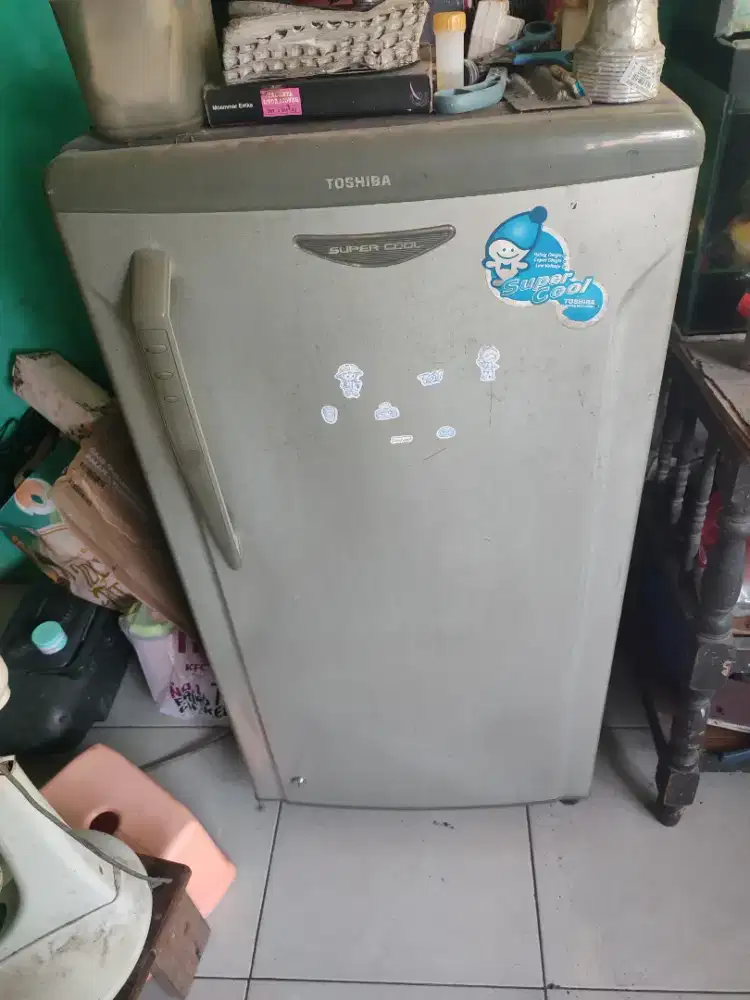 Frizer 3 susun  buat es batu