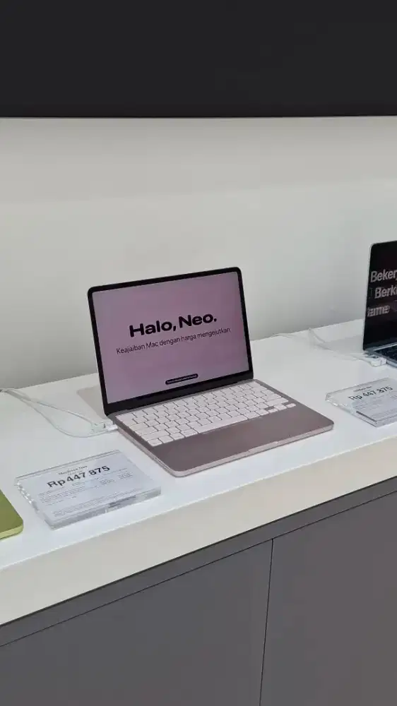 APPLE MACBOOK NEO