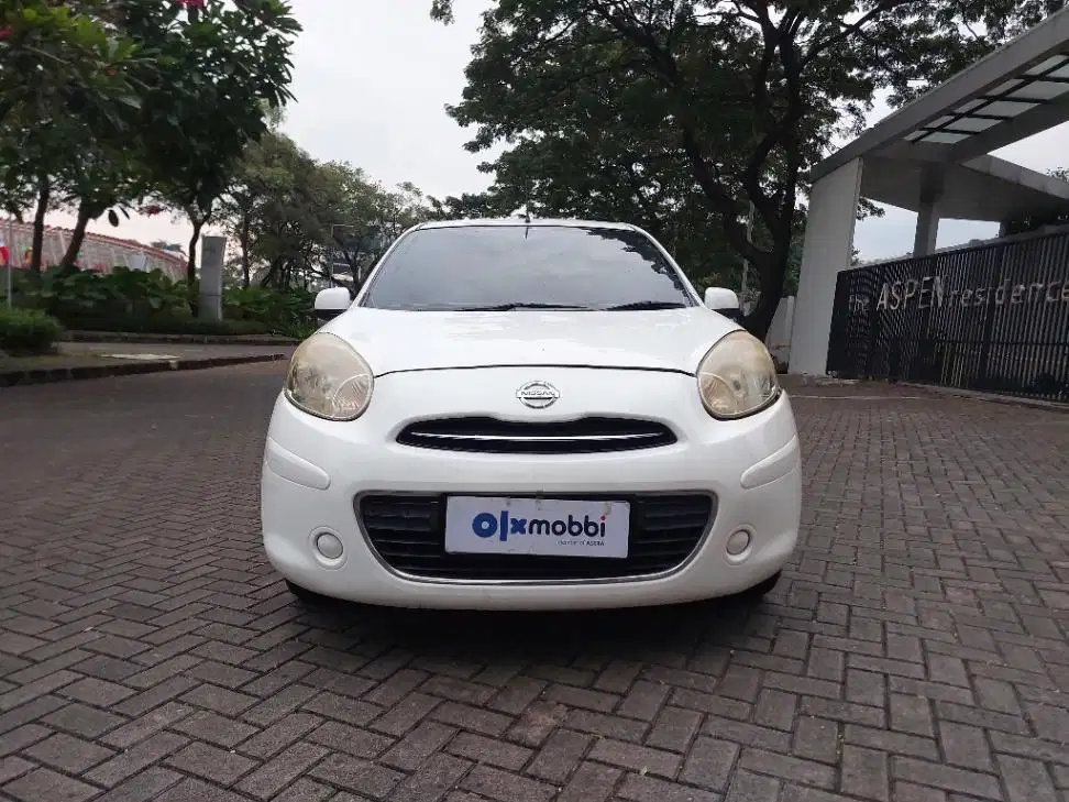 DP MURAH - Nissan March 1.2 L Bensin-MT 2013 Putih