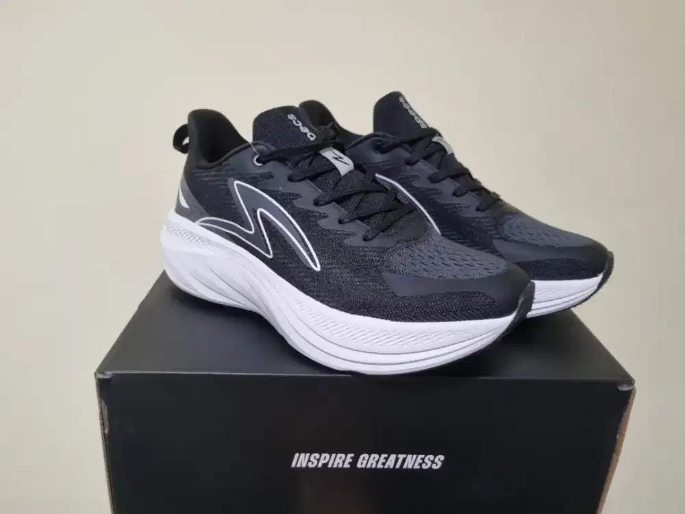 Sepatu Running Specs Airglide