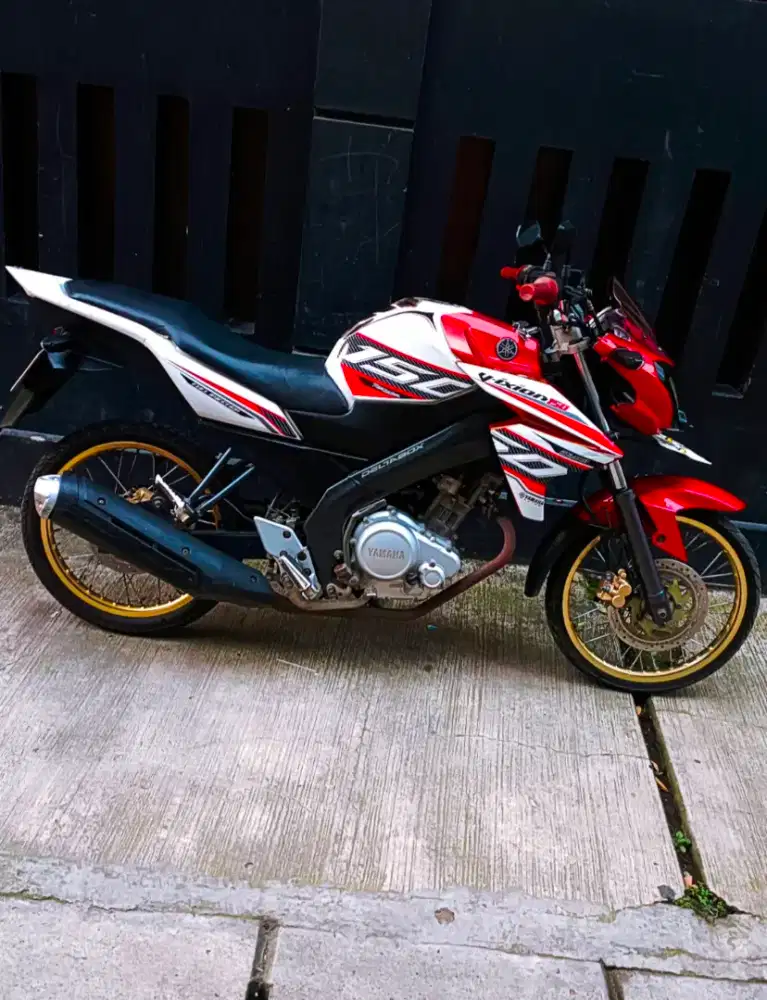 Yamaha Vixion 2013 kesayangan Rawatam Kinclong Lengkap tinggal pakai