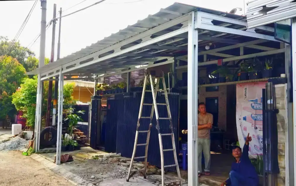 Kanopi baja ringan dan garasi