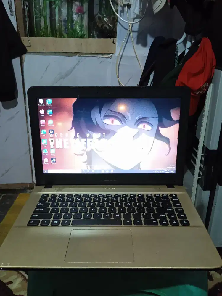 Jual laptop Asus lengkap no minus