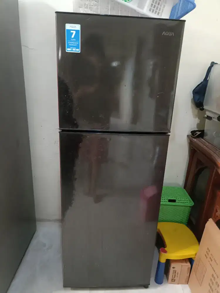 (dijual murah) kulkas aqua 2 pintu