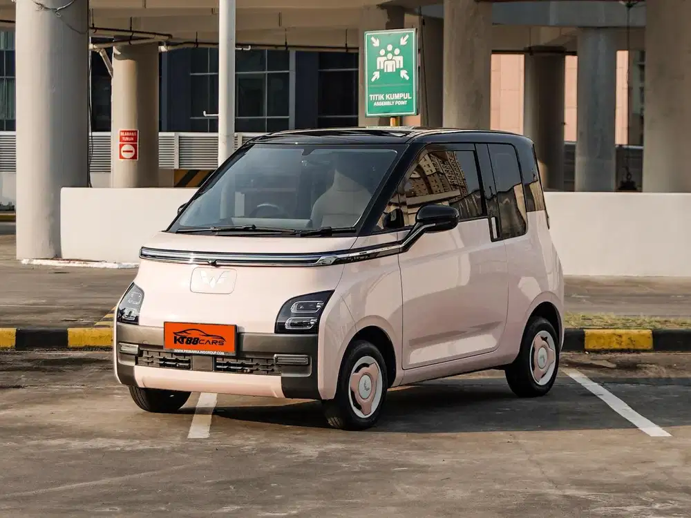 KM 18.000 Wuling Air EV Long Range Matic 2023 Merah Muda