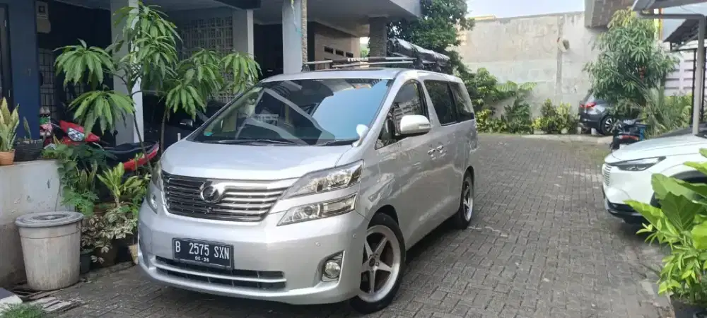 Toyota Vellfire 2011 Bensin