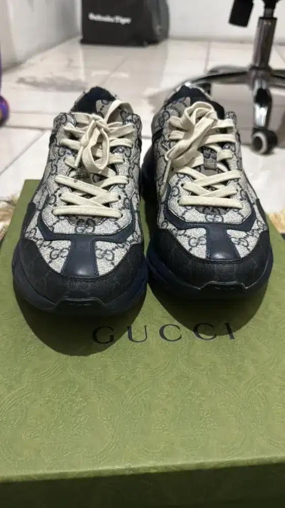 Gg. Rhython sneakers in Beige and Blue Supreme