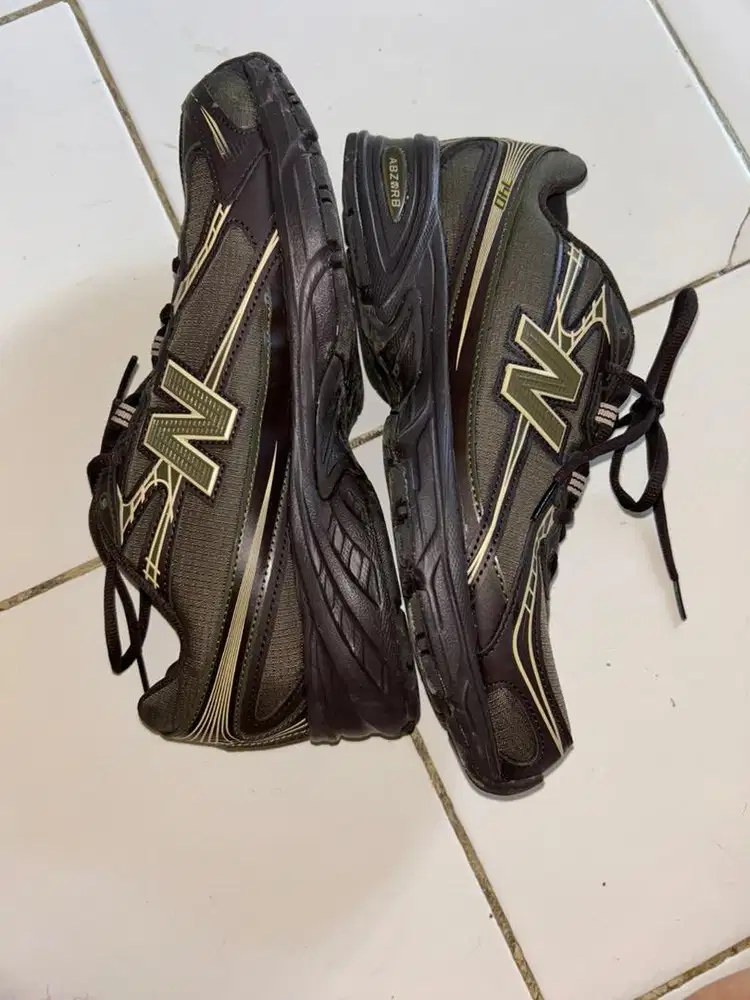 Sepatu New Balance 740 (used 1x)