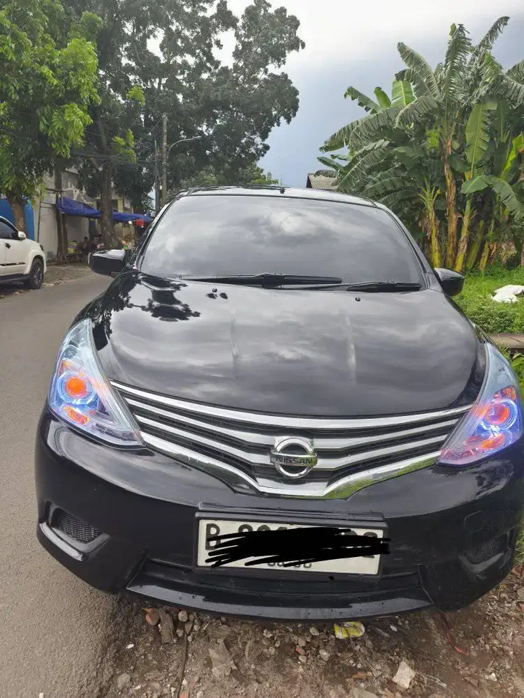 dijual grand livina atas nama saya sendiri milik pribadi