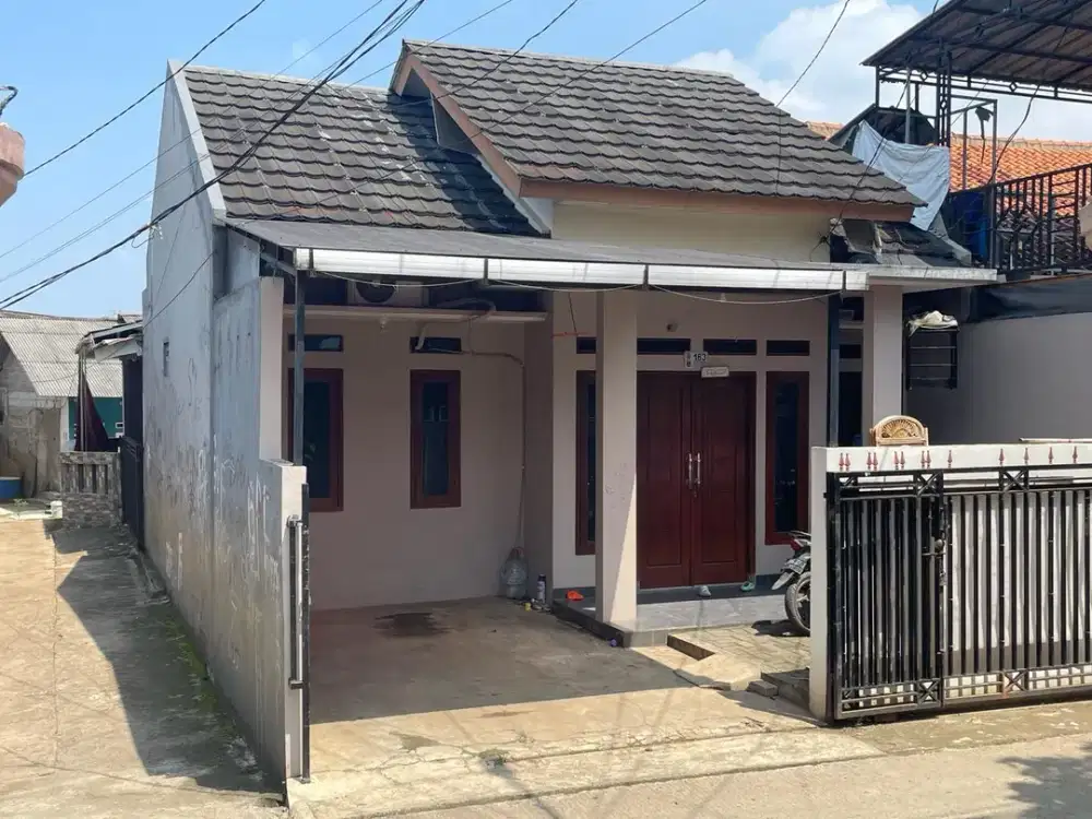 Dijual rumah siap huni 585 jt nego lt. 100 meter dekat Alun-alun