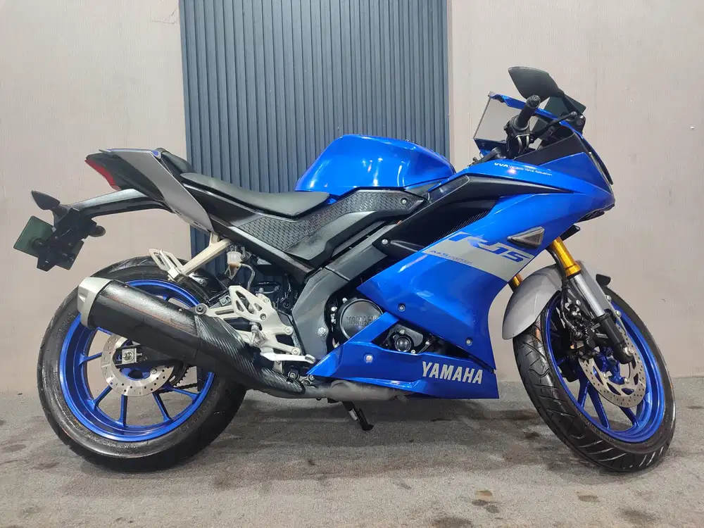 YAMAHA R15 V3 biru 2021 istimewa mulus terawat siap pakai...