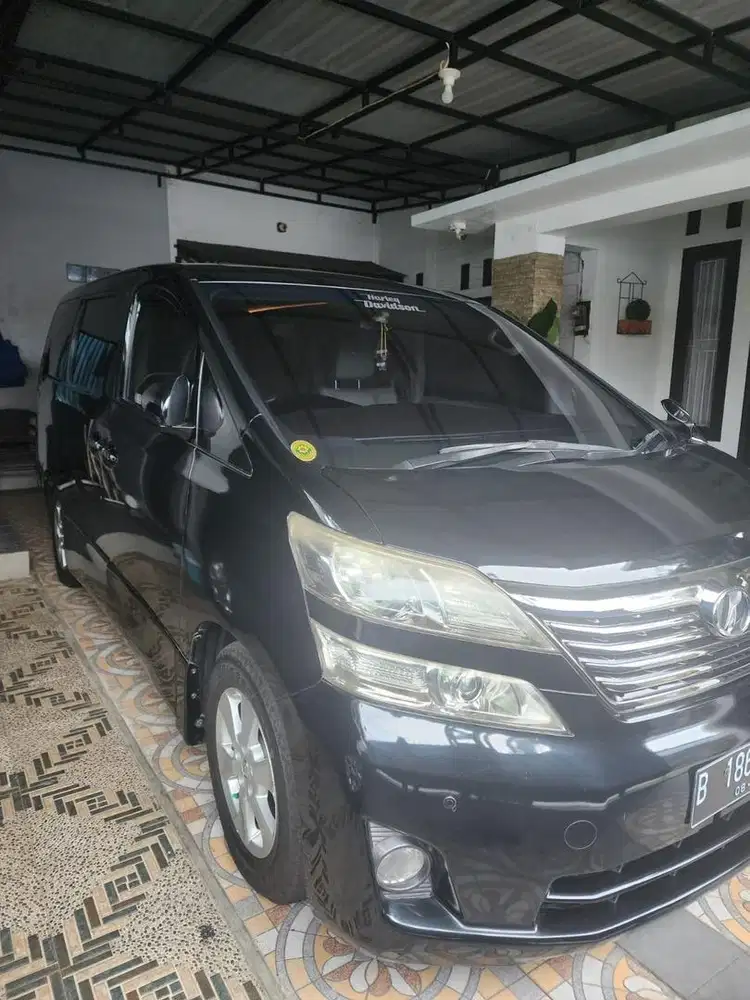 Unit pakaian toyota vellfire 2011