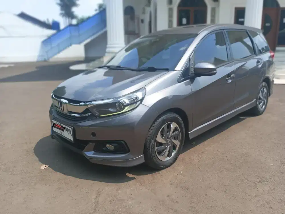 TDP 5 JUTA Honda Mobilio E 1.5 AT 2021 Abu