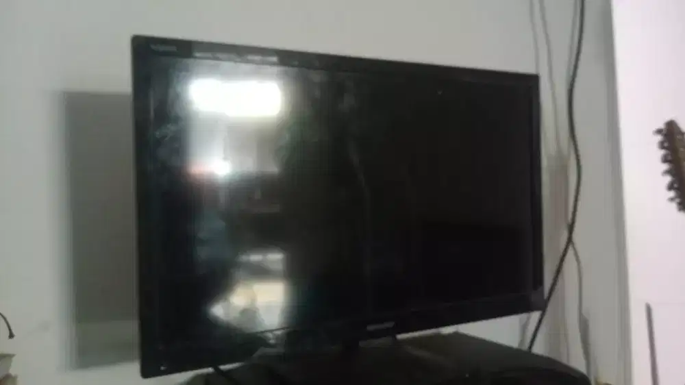 Tv Sharp LED 24 inch