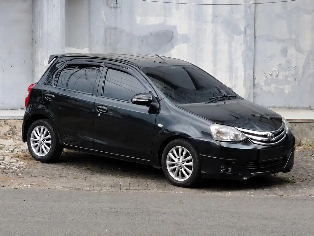 Toyota Etios Valco 2014 Bensin