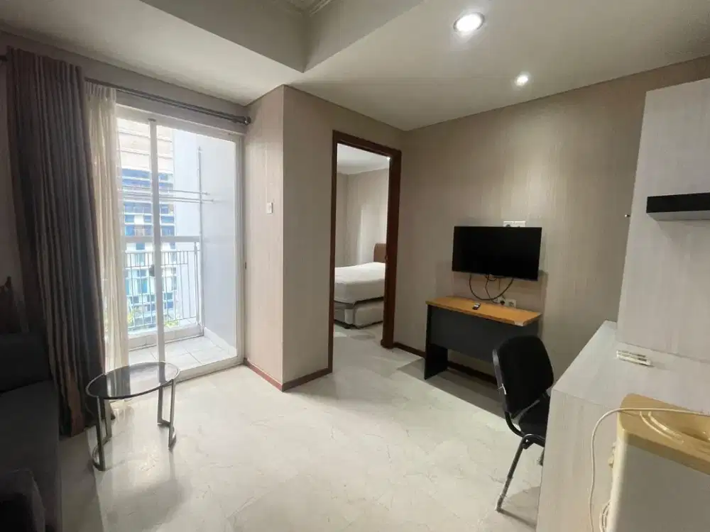 Disewakan Unit Apartemen Royal Mediterania Garden, (1BR), View SOHO
